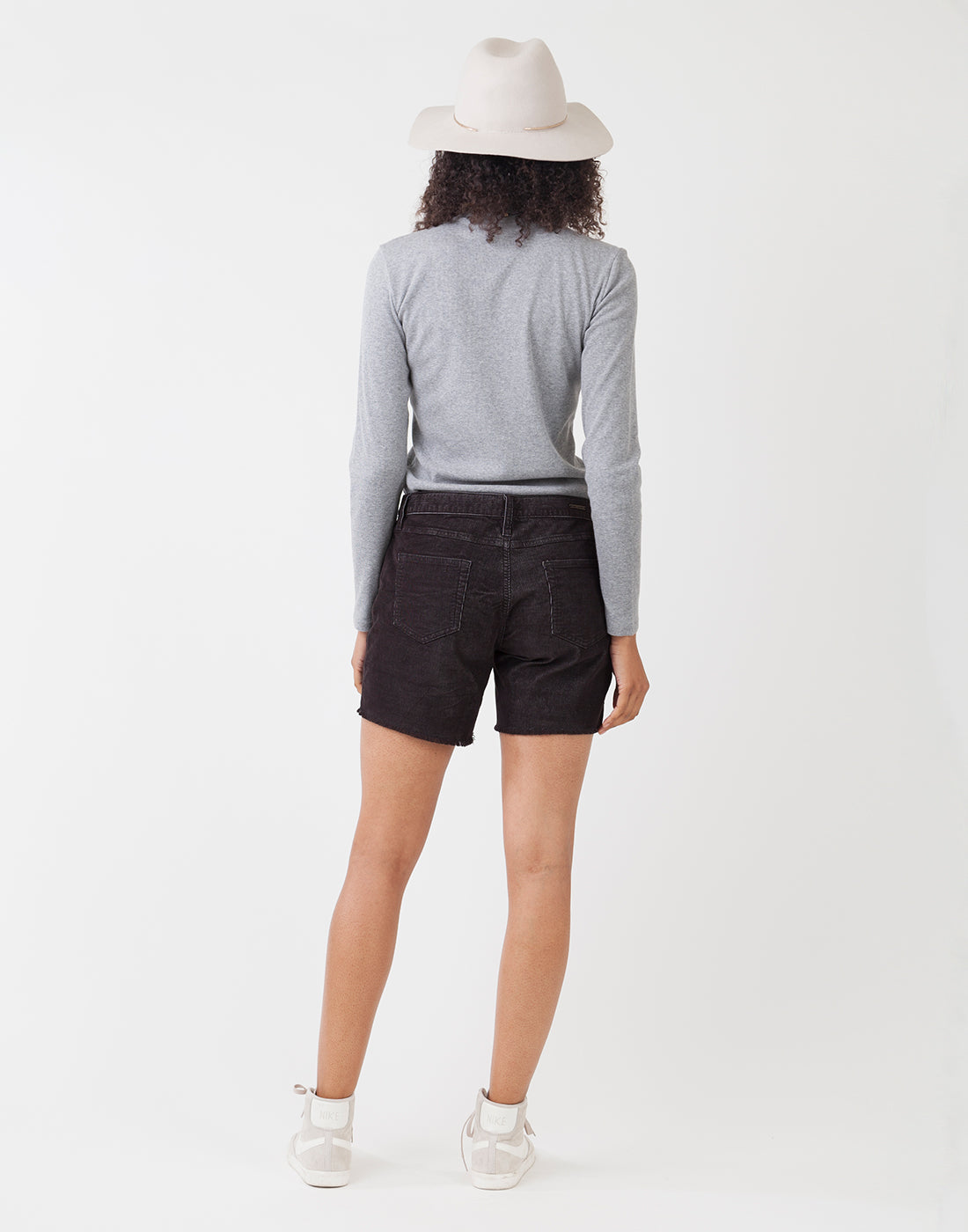 Oahu 6" Short : Black