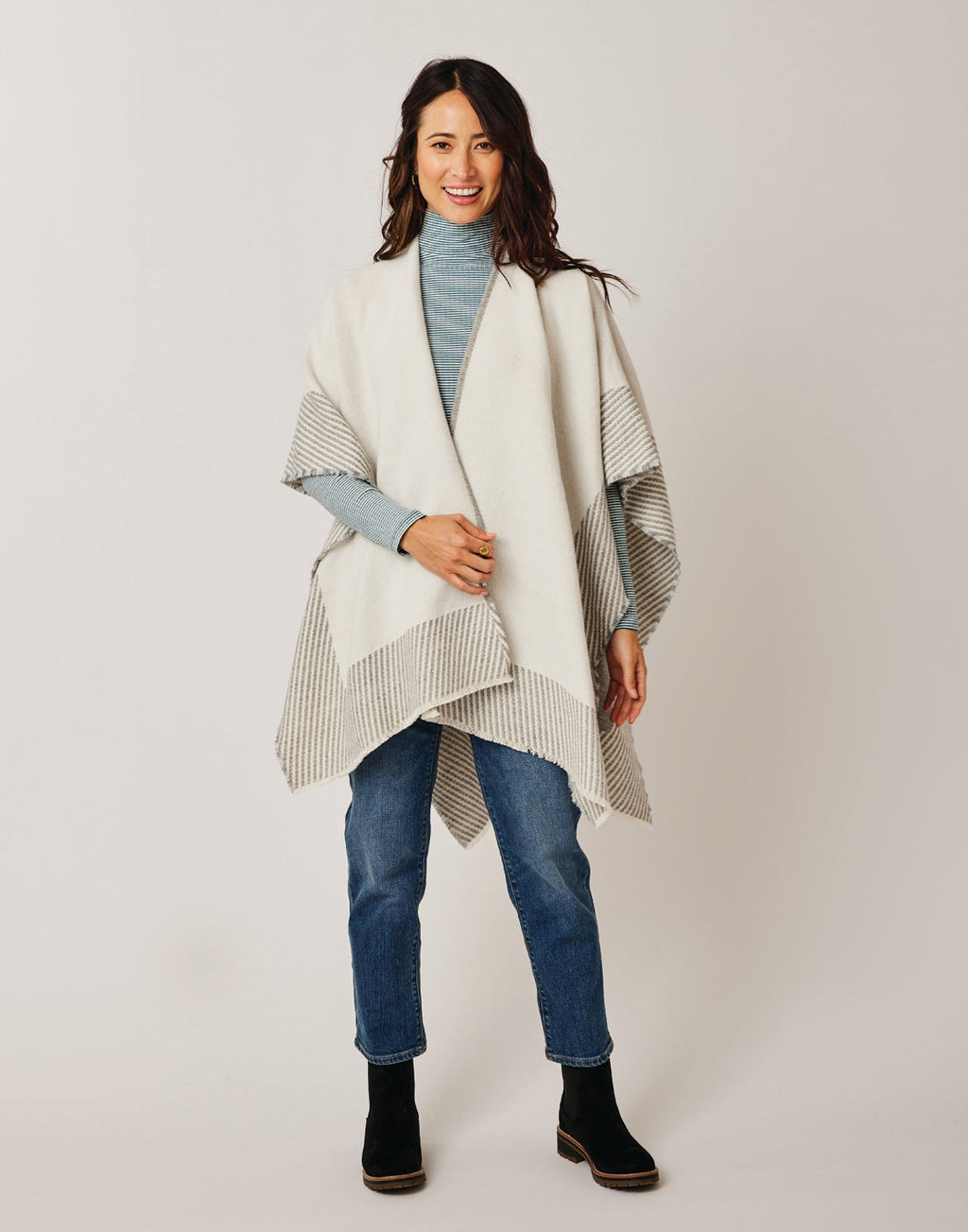 Playa Reversible Poncho: Grey w. Birch