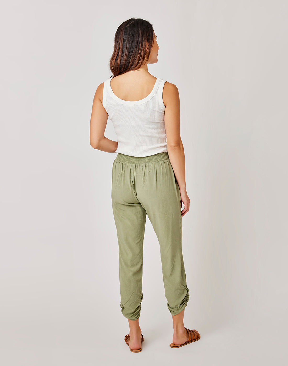 Avery Beach Pant: Olive