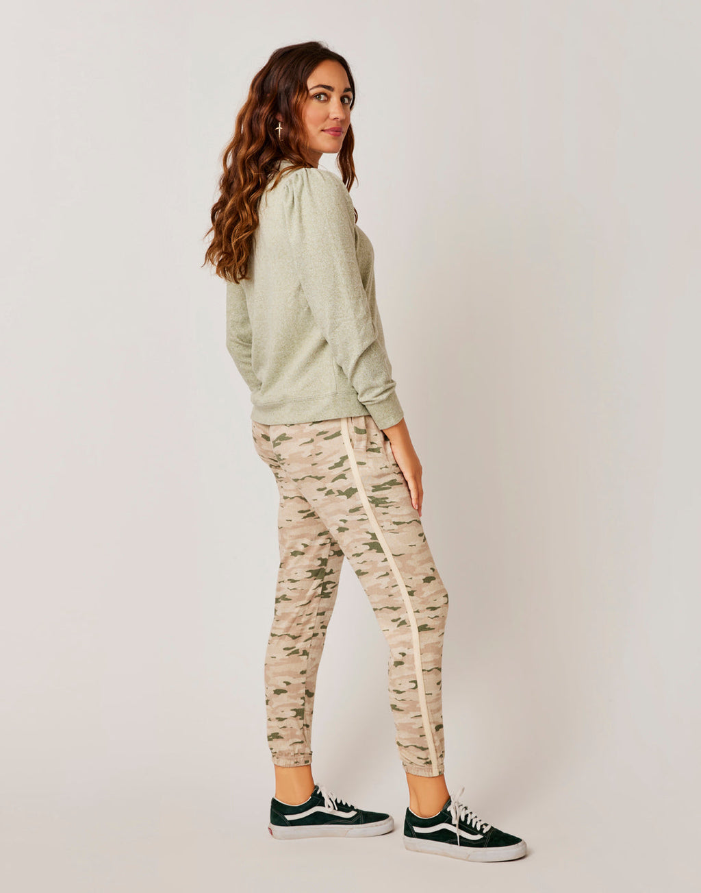 Naomi Sweatshirt: Olive Heather