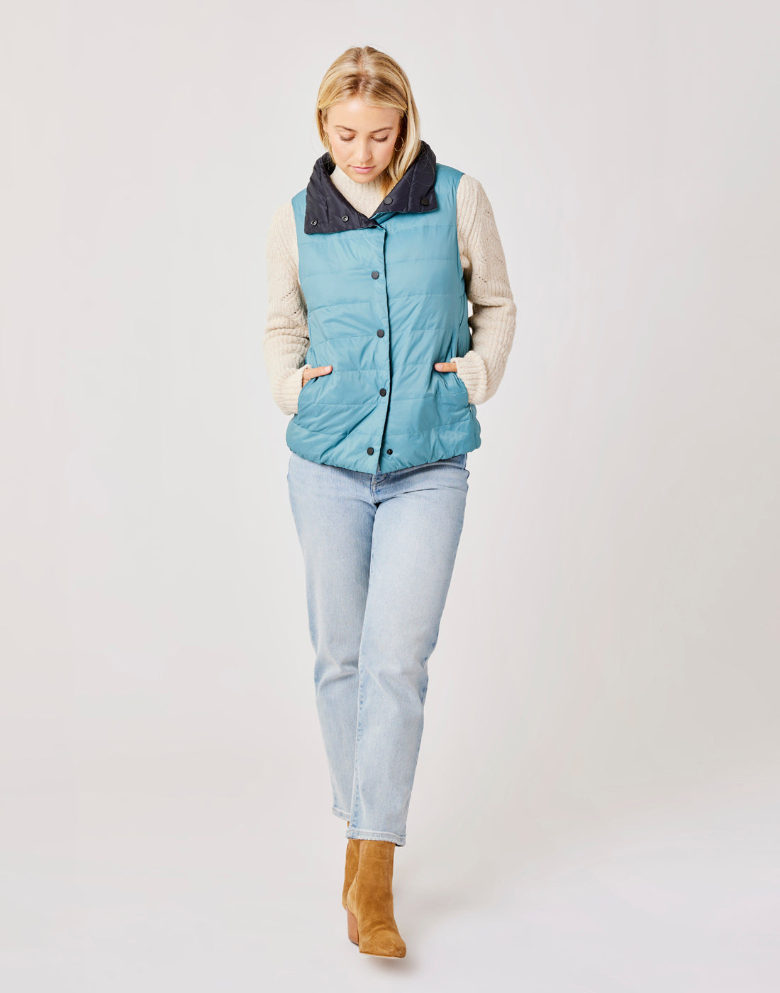 Silverton Reversible Down Vest: Hydro/Black