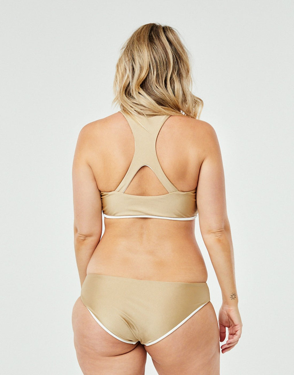 Sanitas Reversible Bottom: Gold Shimmer/Cloud