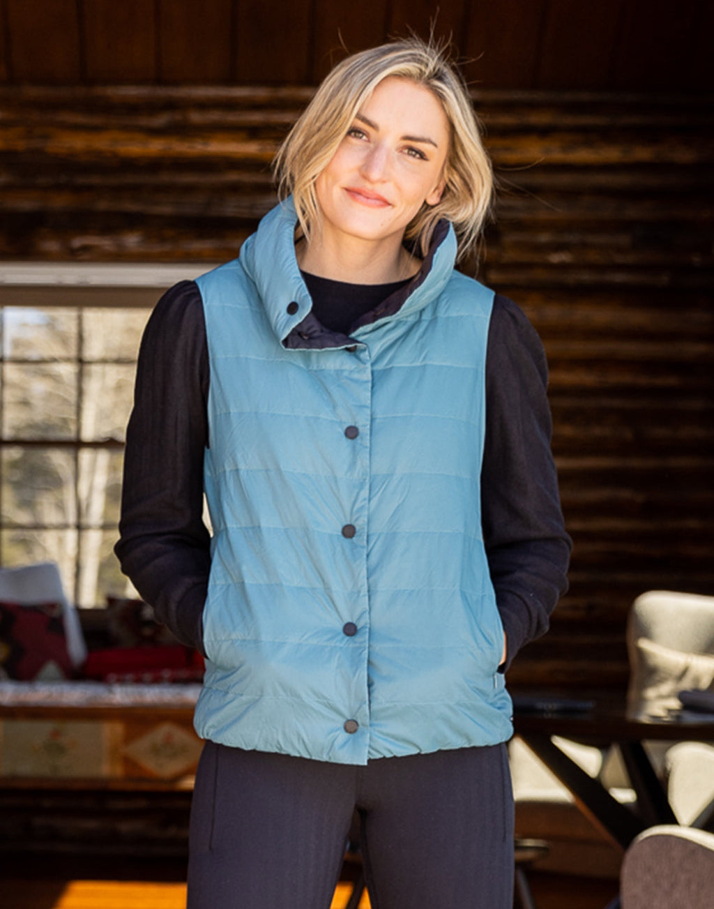 Silverton Reversible Down Vest: Hydro/Black