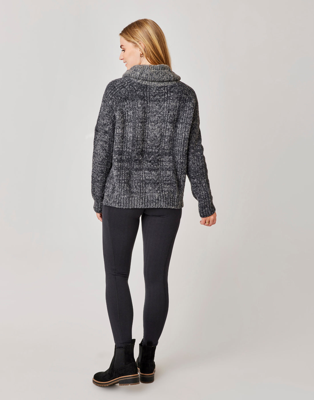Field Sweater: Black Heather